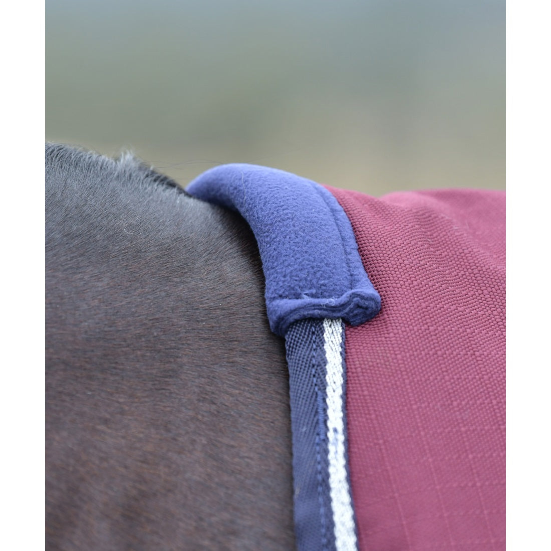 Weatherbeeta Comfitec Essential Turnout 50g Standard Neck