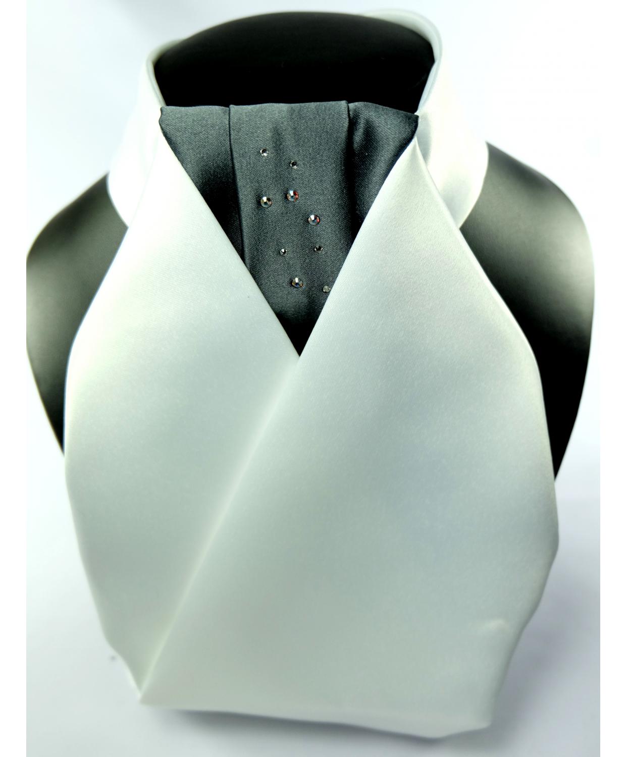 Mystique with Crystals Pretied Stock