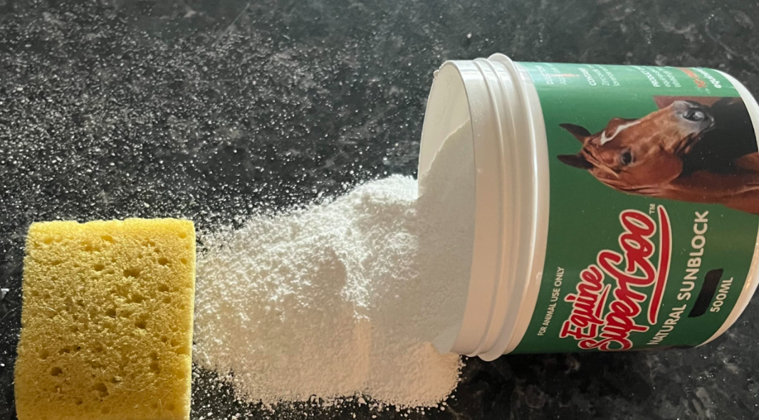 Equine Super Goo Natural Sunblock Powder