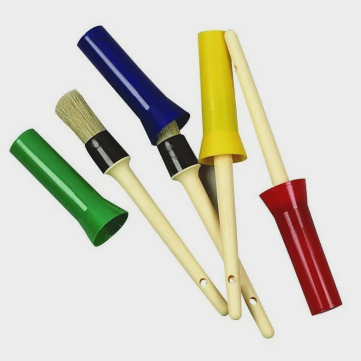 Roma Hoof Oil Brush & Cap Assorted