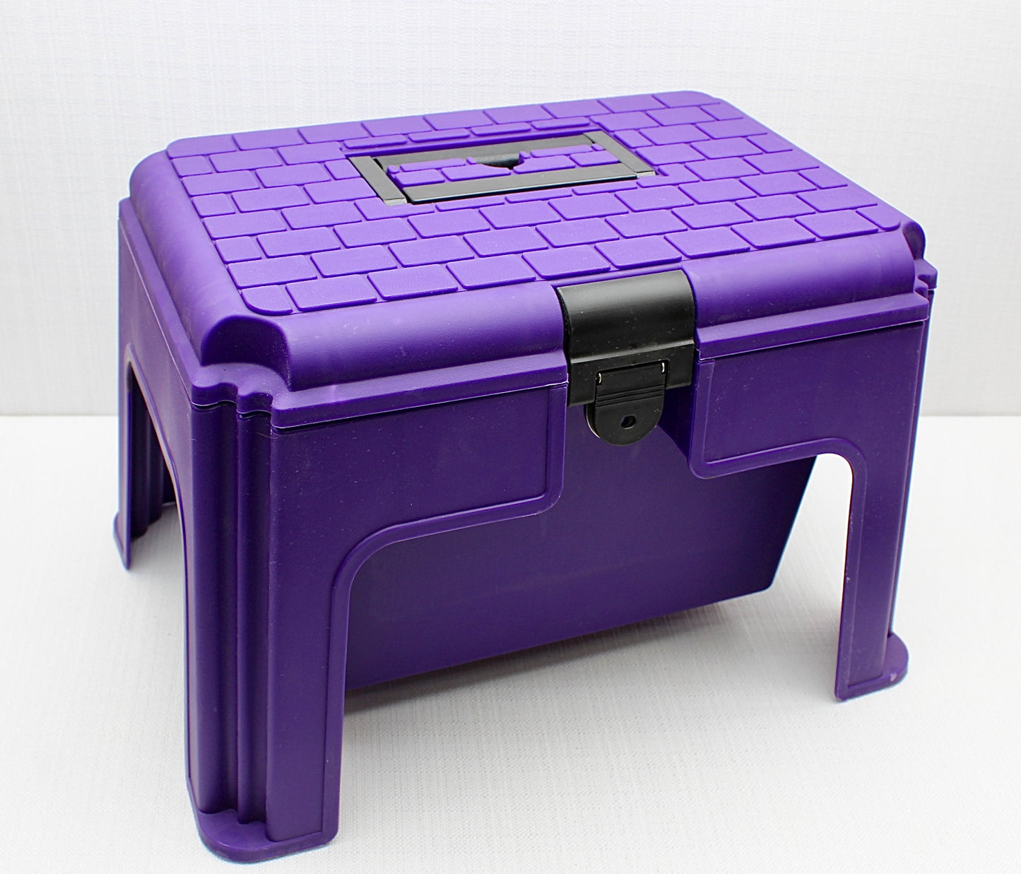 Roma Step Up Grooming Box